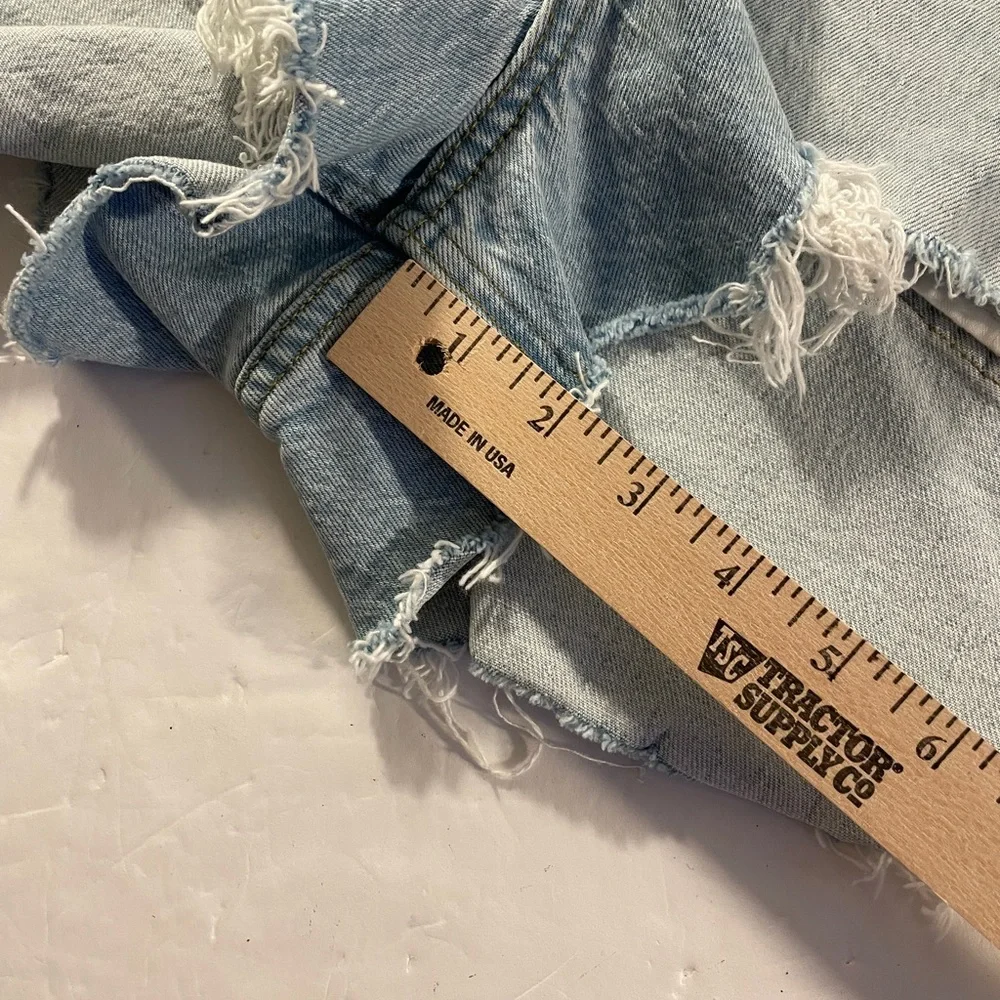 Abercrombie And Fitch The Mom Short High Rise NWT - Picture 8 of 9